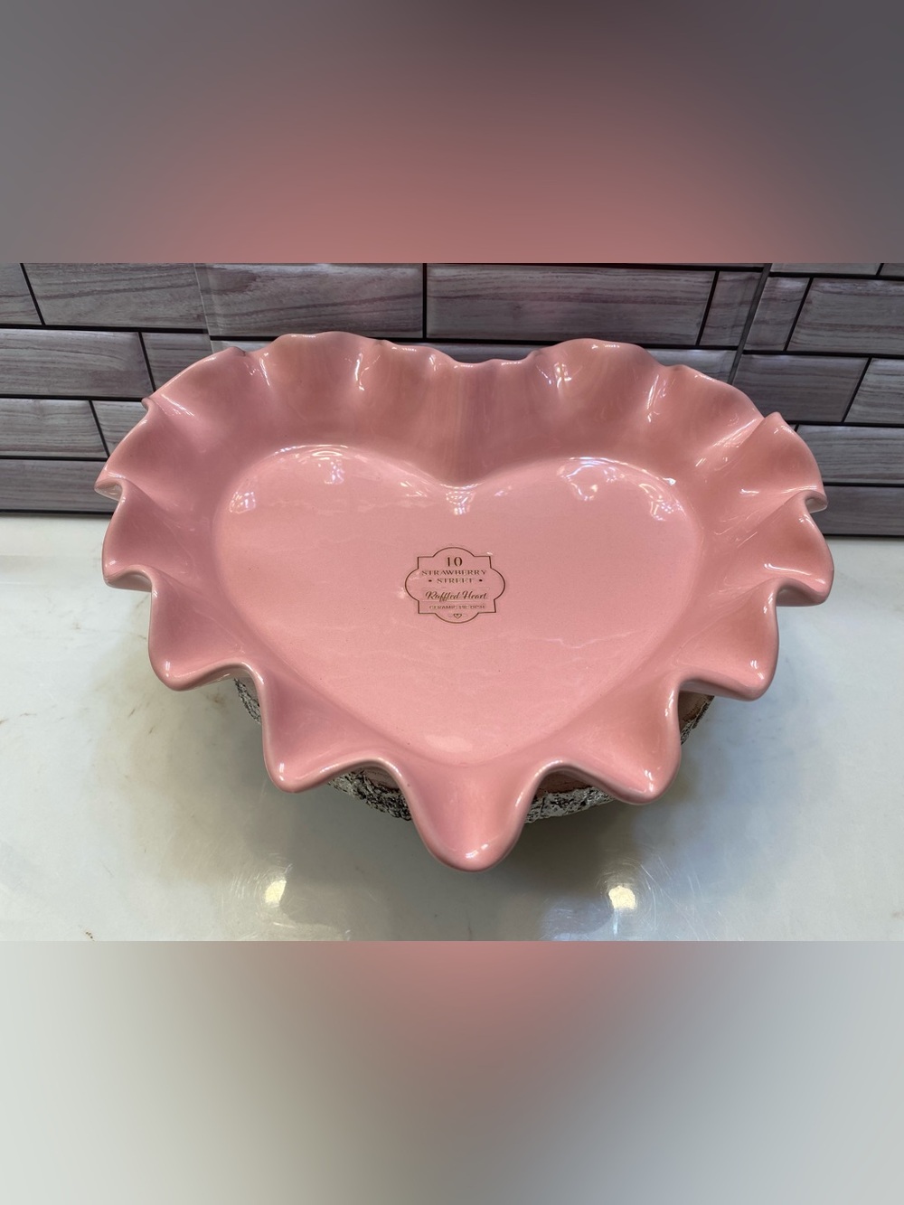 Ten Strawberry Street❤️ Scalloped Pink Heart Ceramic Pie Dish NEW